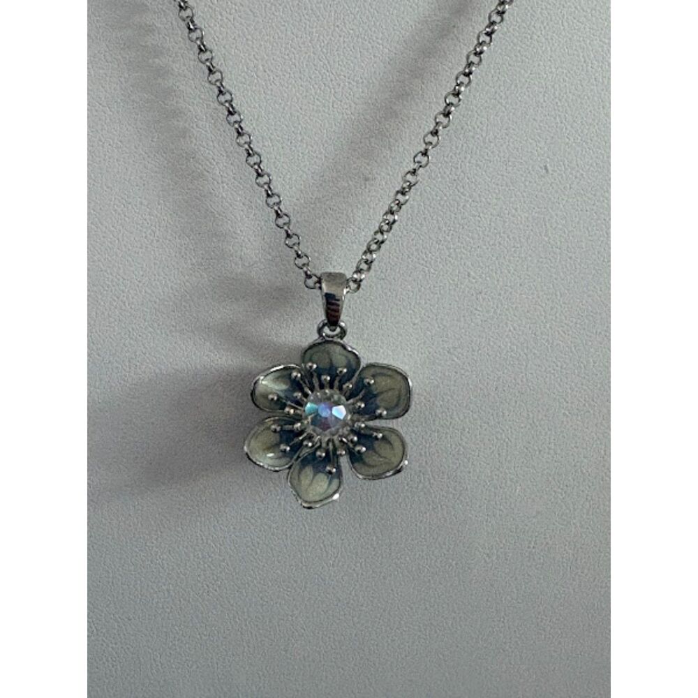 Eternal Bloom Flower Necklace – Made with Swarovski Elements NWOT
